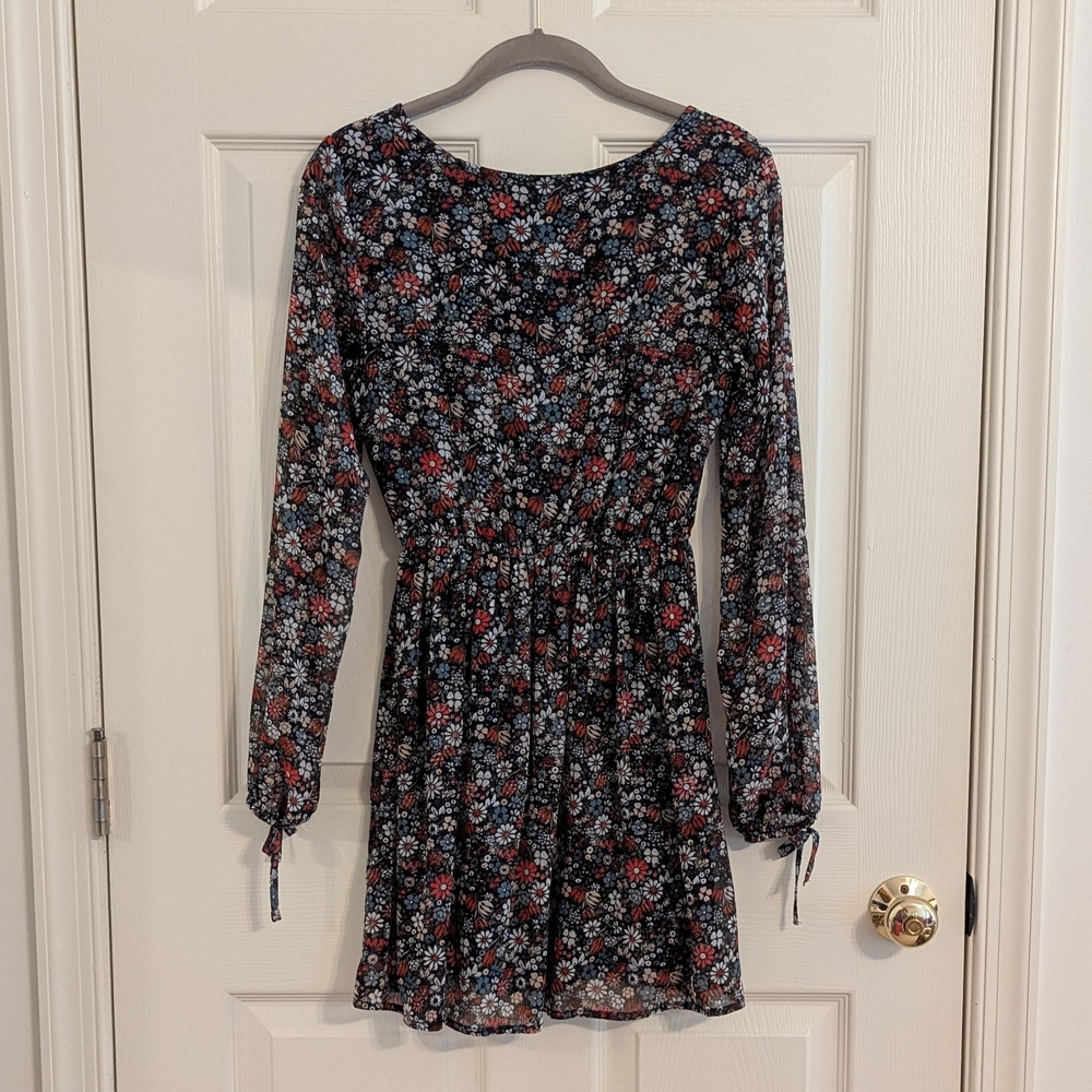 Abercrombie & Fitch Navy Floral  Elastic Waist V-Neck Dress XS - Picture 2 of 9
